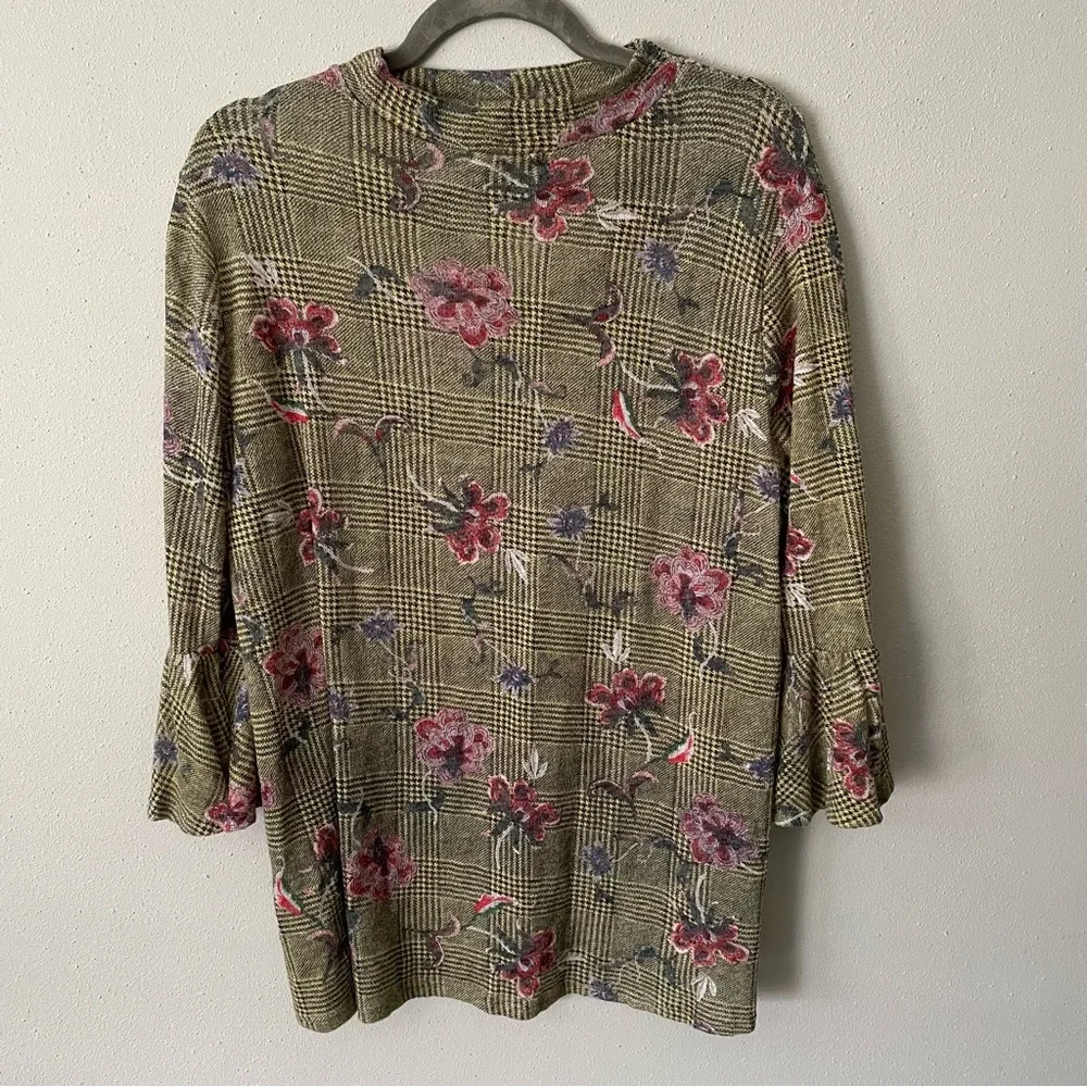 NWOT Ces Femme Yellow Plaid Floral Top | Size Large - Picture 2 of 13